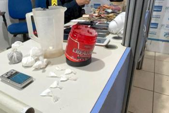 PM recupera produtos furtados da Pratik Fit e prende suspeitos com drogas