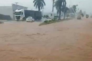 Cacoal em Alerta Laranja para chuvas intensas e risco de alagamentos