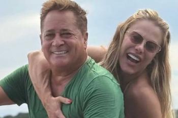 Leonardo surpreende esposa com carro de luxo durante festa de aniversário do filho