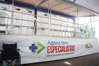 Carreta de oftalmologia atende fila de mais de mil pacientes em Porto Velho