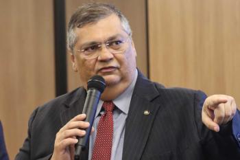 “Melhor matar”: Flávio Dino denuncia hostilidade de funcionária de companhia aérea