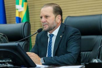Escola de Alto Alegre recebe reforma geral com apoio do deputado Cirone Deiró
