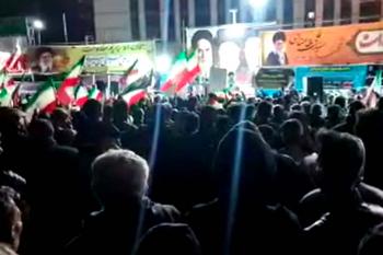 Multidões no Irã marcam 40º dia da morte do líder Supremo Khamenei