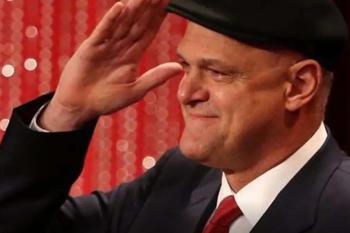 Família se despede de Oscar em cerimônia reservada de cremação