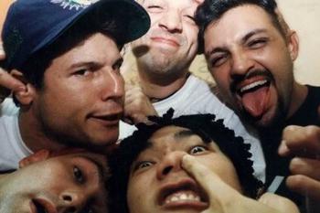 Corpos dos Mamonas Assassinas serão exumados quase 30 anos após tragédia