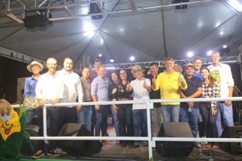 Deputado Luizinho Goebel destaca união e fortalecimento da cultura durante a 17ª Festa do Milho em Cabixi