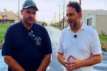 Deputado Alex Redano acompanha obras de recapeamento de 14 quilômetros de ruas e avenidas 