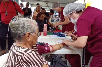 Atendimentos médicos e práticas integrativas para ação especial de Dia das Mães na Zona Sul
