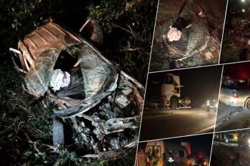  Família escapa após carro atingir carreta e capotar na BR-364