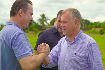 Dr. Luis do Hospital participa de entrega de implementos agrícolas em Vale do Anari