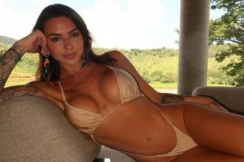Influencer defende corpo malhado, mas extremamente feminino