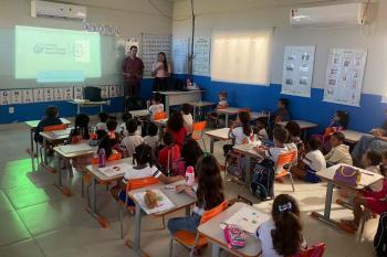 Semdes promove atividades educativas com alunos do Pré I e Pré II da escola municipal Gabriel Balmant