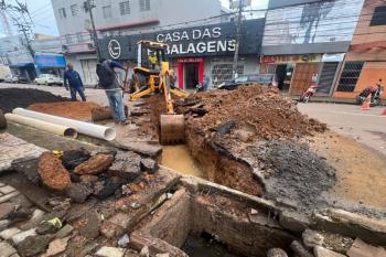 Prefeitura de Porto Velho realiza realiza troca de manilhas e reforça drenagem na Sete de Setembro para evitar alagamentos