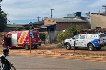 Homem é encontrado morto dentro de casa com marcas de pauladas e facadas