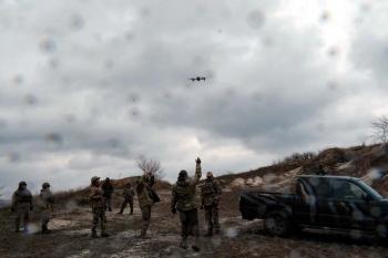 Forças ucranianas lançam ataques em oito regiões russas, incluindo Moscou 