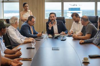 Delegado Camargo lidera reunião e garante avanços imediatos para famílias do Soldado da Borracha