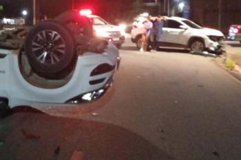 Motorista fica ferido após colisão entre caminhonete e tracker em Porto Velho