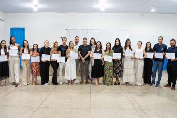 Prefeitura de Jaru empossa diretores e vice-diretores da rede municipal de ensino