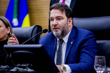 Alex Redano solicita 350 implantes contraceptivos para mulheres de Alvorada