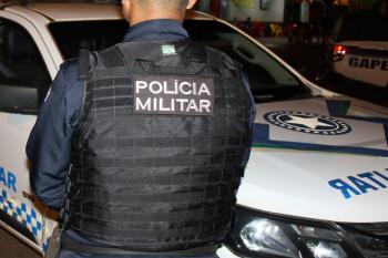 Homem é preso com arma de fogo e diz que pretendia matar desafeto
