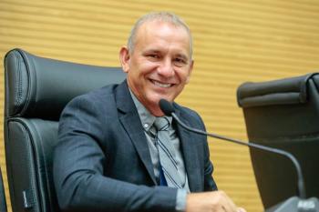 Com recursos de Ezequiel Neiva, obra do centro comercial de Pimenta Bueno avança