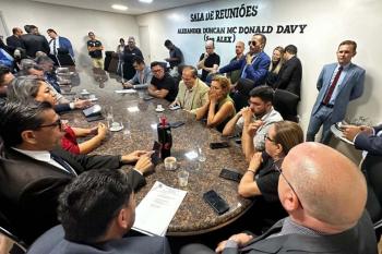 SINTERO, Sindeprof, Sinprof e Simero se unem em reunião com vereadores para evitar greve em Porto Velho