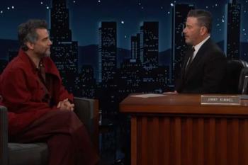 Wagner Moura critica Bolsonaro em talk show nos EUA: “Nosso Trump está na prisão”