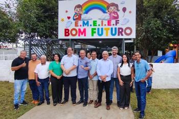 Deputado Ezequiel Neiva inaugura reconstrução de escola em Machadinho e anuncia mais um pacote de investimentos a educação
