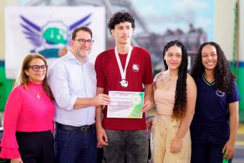 Alex Redano transforma reconhecimento em política de incentivo à educação e ao esporte em Rondônia