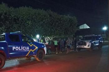 Homem é esfaqueado durante confusão em lanchonete no Centro 