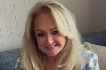 Quem foi Bonnie Tyler, cantora de ‘Total Eclipse of the Heart’, que morreu aos 75 anos