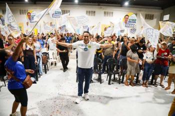 Eyder Brasil reúne multidão de apoiadores e lideranças em Porto Velho para inauguração de comitê