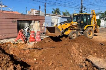 Obra de drenagem na Rua Ametista vai ampliar capacidade de escoamento e reduzir alagamentos