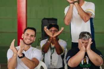 Prefeitura de Ji-Paraná realiza entrega histórica de ônibus para a APAE