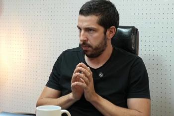 Pedro Abib critica política do “achismo”, questiona atuação de parlamentares nos pedágios e busca se desvincular de Confúcio Moura