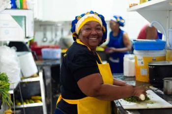 Trabalho, renda, justiça tributária e proteção social: o quarteto que tira milhões da pobreza no Brasil