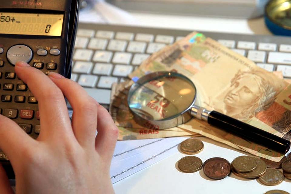 Inflação desacelera em novembro em todas as faixas de renda, diz Ipea