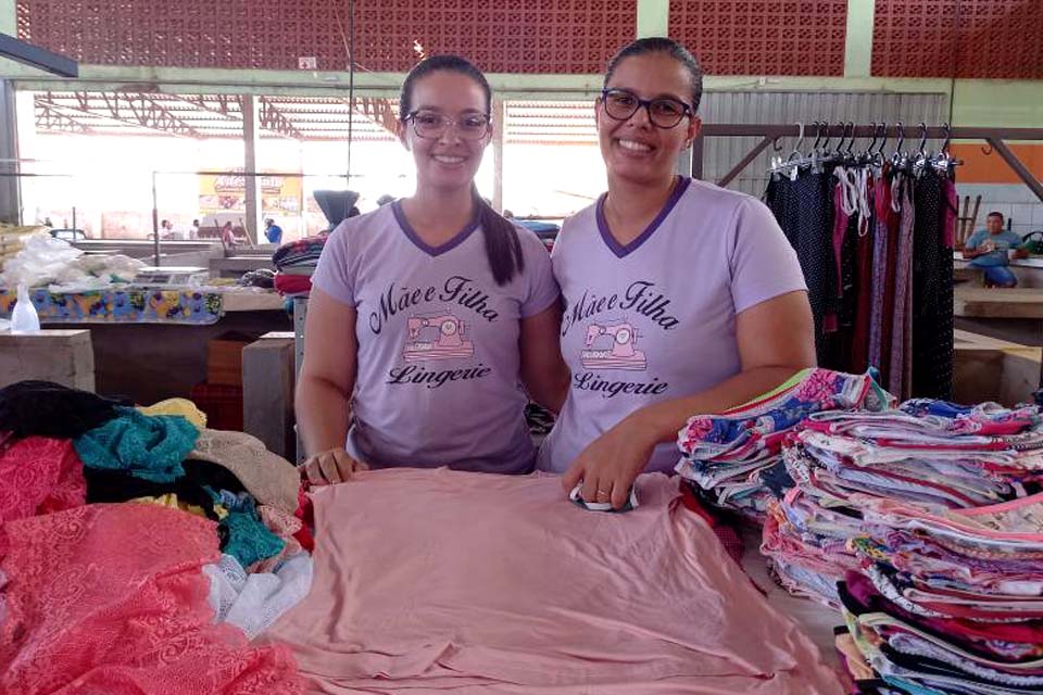 Vendendo na feira e por telefone, mãe e filha se unem para fabricar roupas íntimas com 100% de algodão 