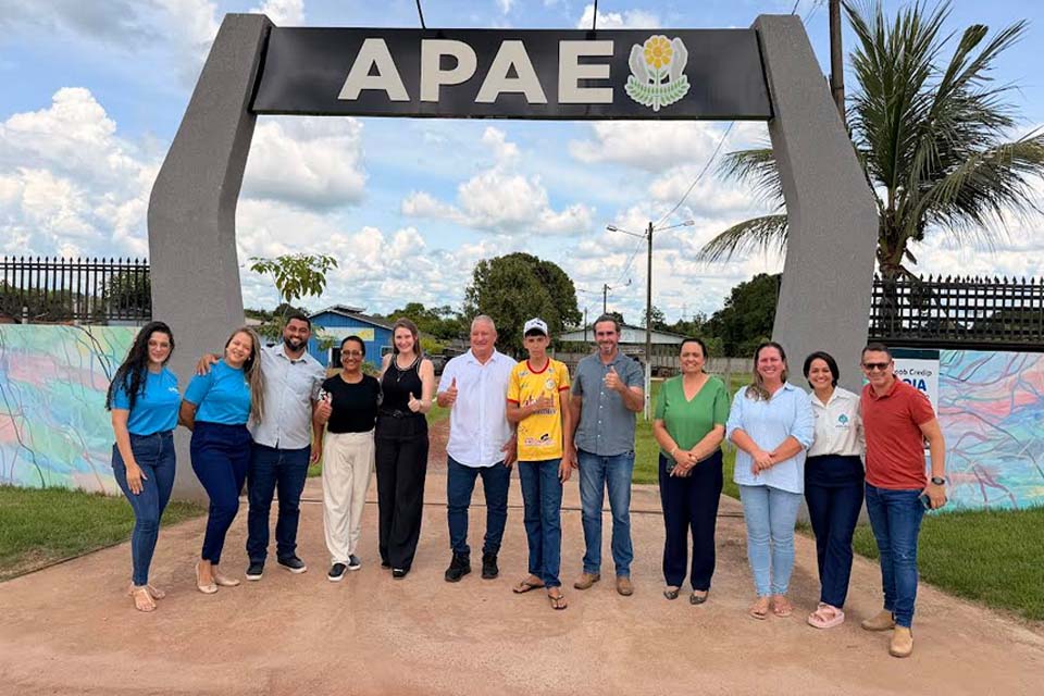 Deputada Gislaine Lebrinha anuncia investimento para a APAE de Alvorada do Oeste