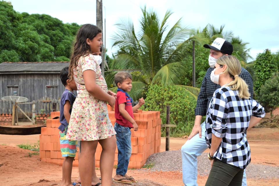 Presidente da Assembleia Legislativa, deputado Alex Redano acompanha ações no Bom Futuro