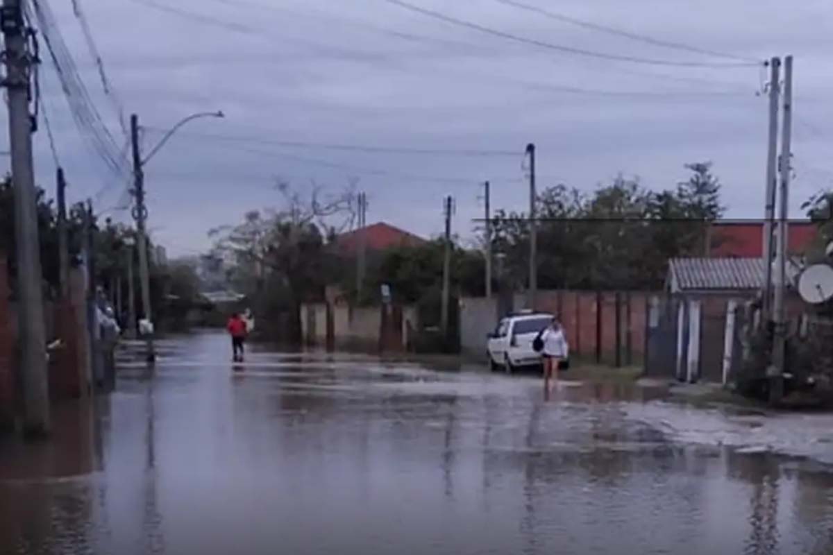 Chuvas deixam desabrigados e desalojados no Rio Grande do Sul