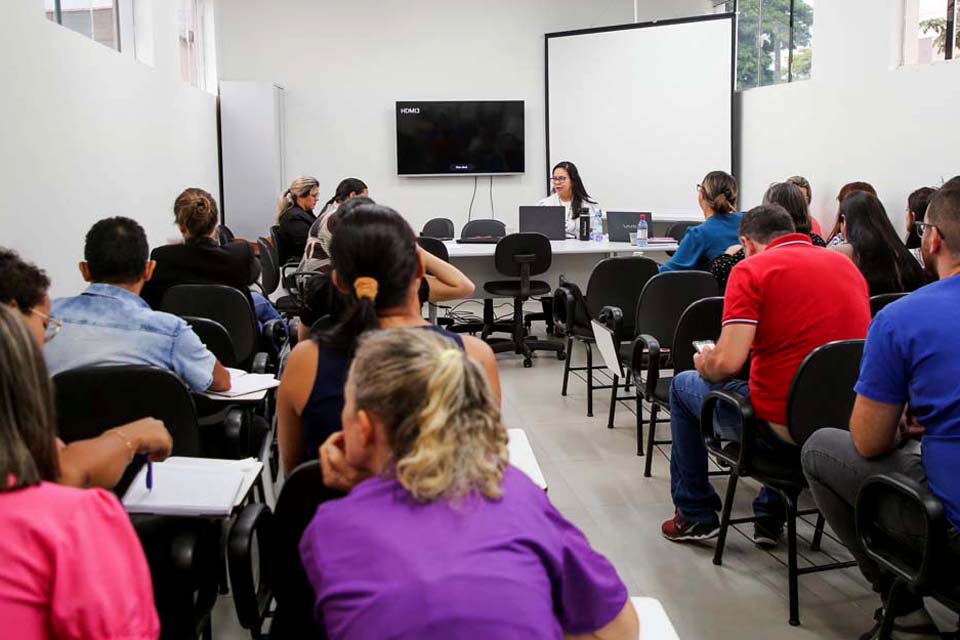 Vilhena capacita profissionais para expandir estratégias contra HIV, Sífilis e Hepatites