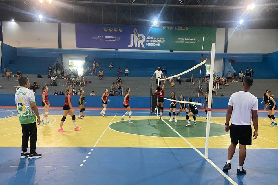 Primeira Copa Ji-Paraná de Voleibol de Base reúne equipes de vários municípios de Rondônia