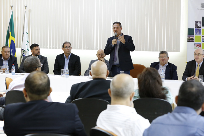 Maurão participa de evento na Fiero e sugere que Plano de Desenvolvimento vire lei aprovada na ALE