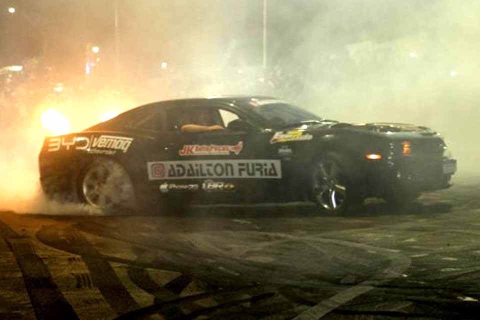 Show de manobras radicais e muita adrenalina marca o 44º aniversário de Jaru