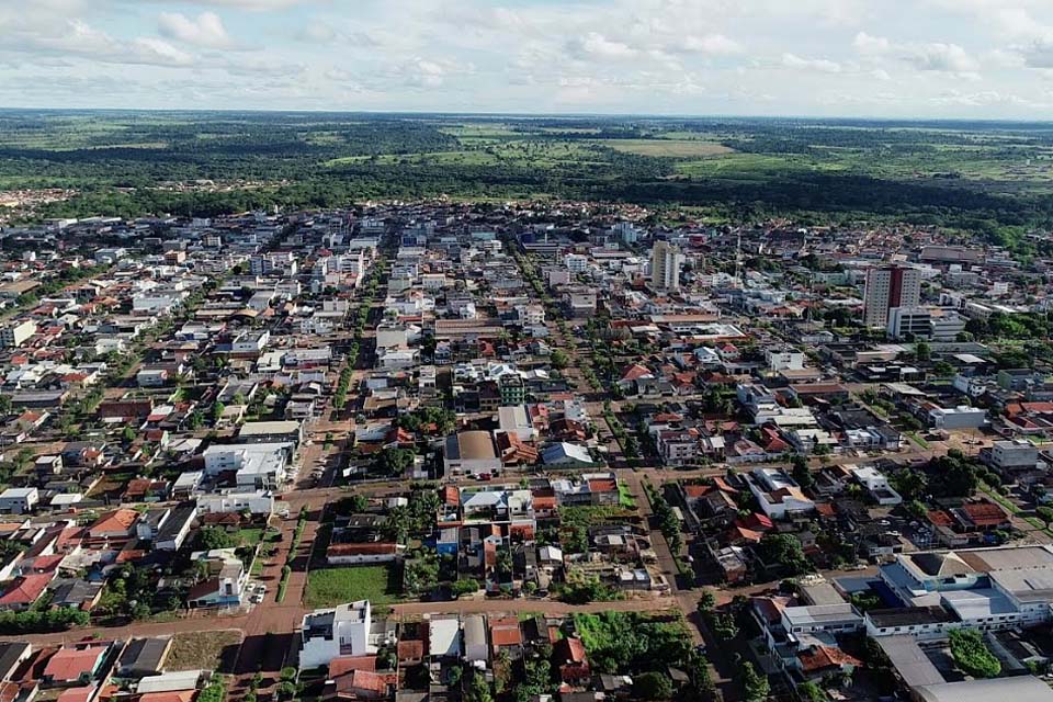 Covid: Medidas preventivas mantêm funcionamento do comércio