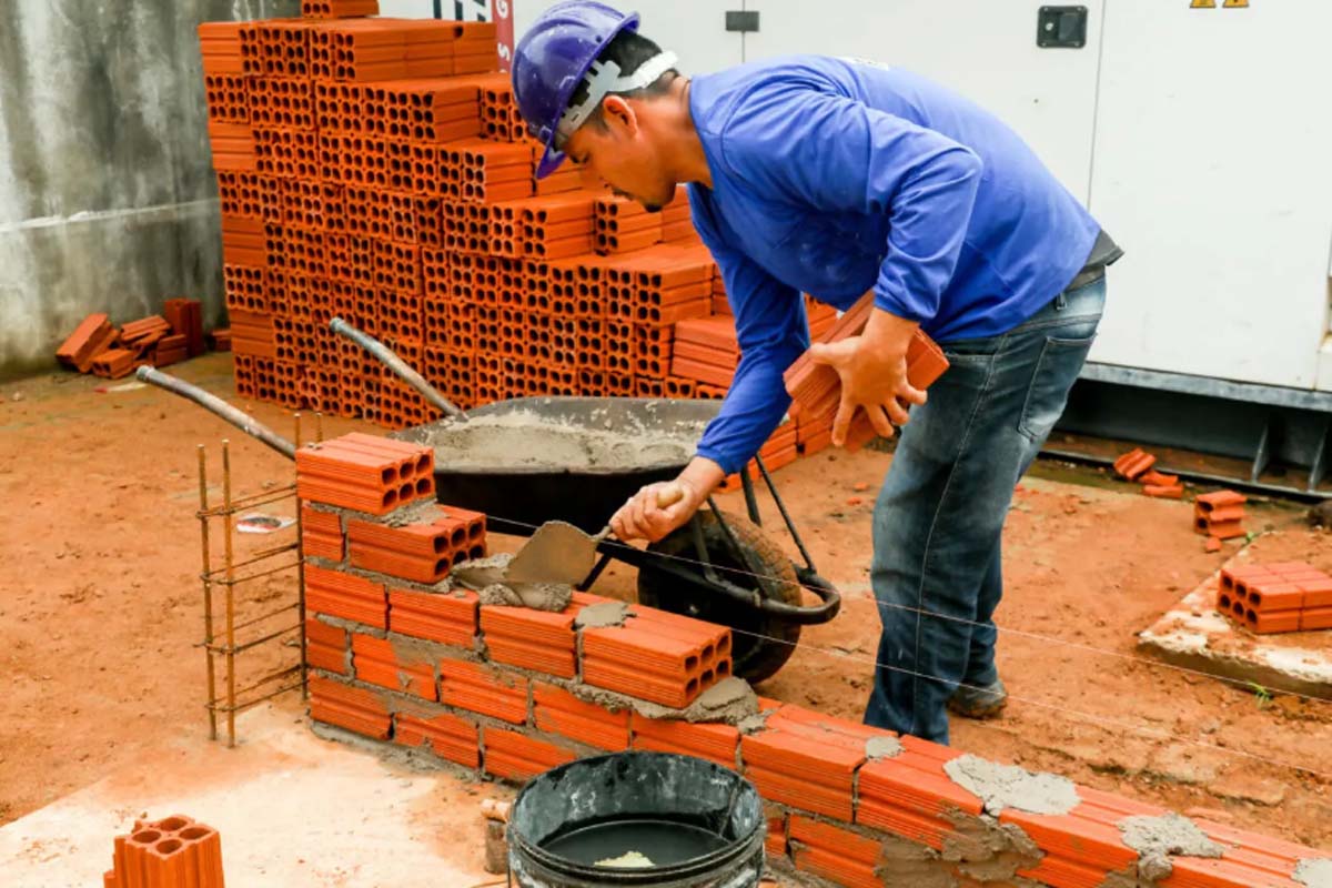 Rondônia começa a semana com 2.317 vagas abertas no Sistema Nacional de Emprego fortalecendo o setor da construção civil