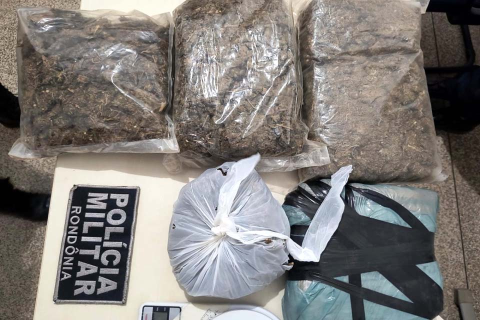 Polícia Militar apreende quase 4 kg de entorpecentes e prende suspeito