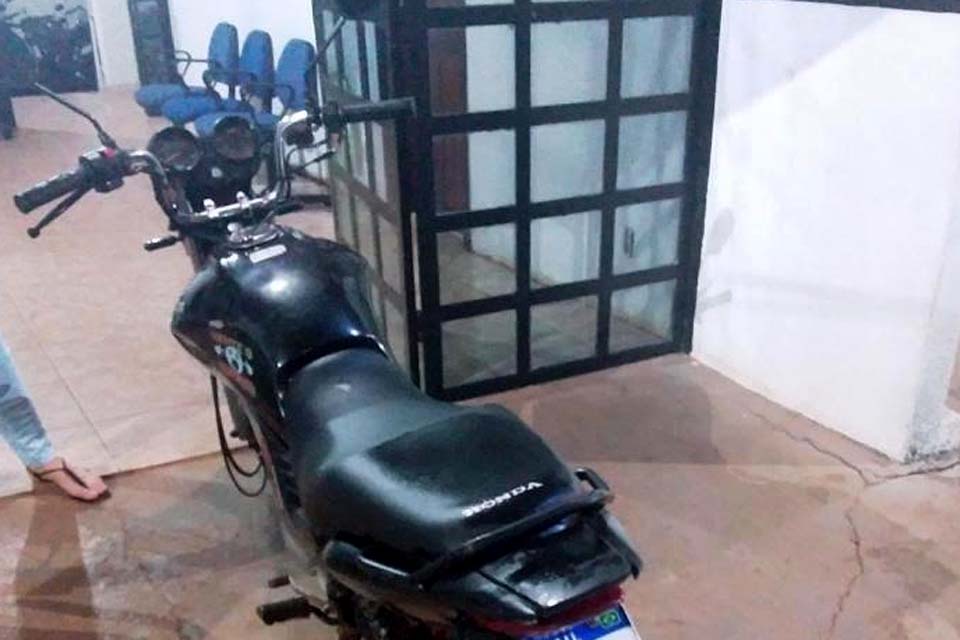 Polícia Militar recupera duas motocicletas em Pimenta Bueno