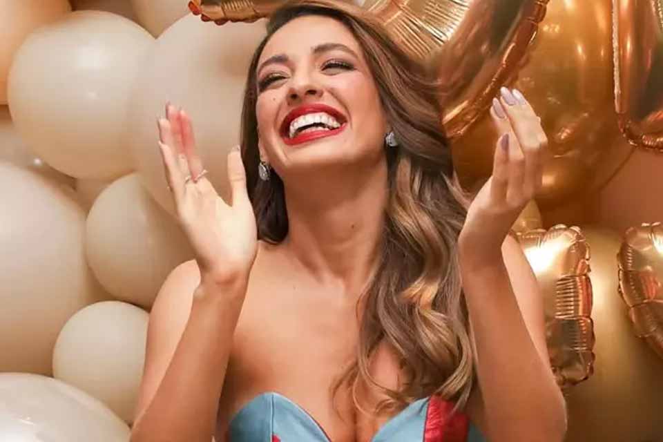 Bia do Brás relembra insegurança ao comprar itens de luxo: “Medo de voltar a ser pobre”